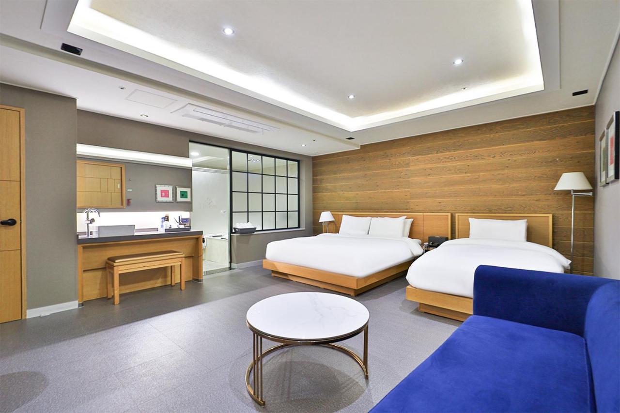 Seomyeon Ib Hotel Busan Exterior foto